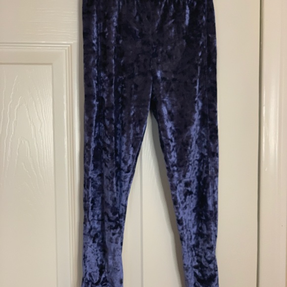 Girls velvet sets bundle - Picture 4 of 8